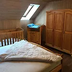 아파트 Grosse In Mit Garten Und Terrasse By Interhome