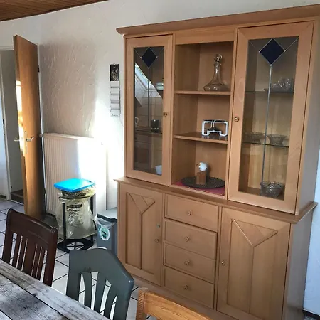 아파트 Grosse In Mit Garten Und Terrasse By Interhome