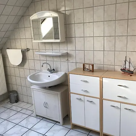 Grosse In Mit Garten Und Terrasse By Interhome Apartmán Nesse